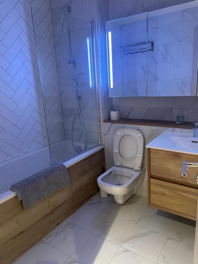 M1 City Centre 3 Bed 3 Bath Luxe Penthouse Manchester Buitenkant foto