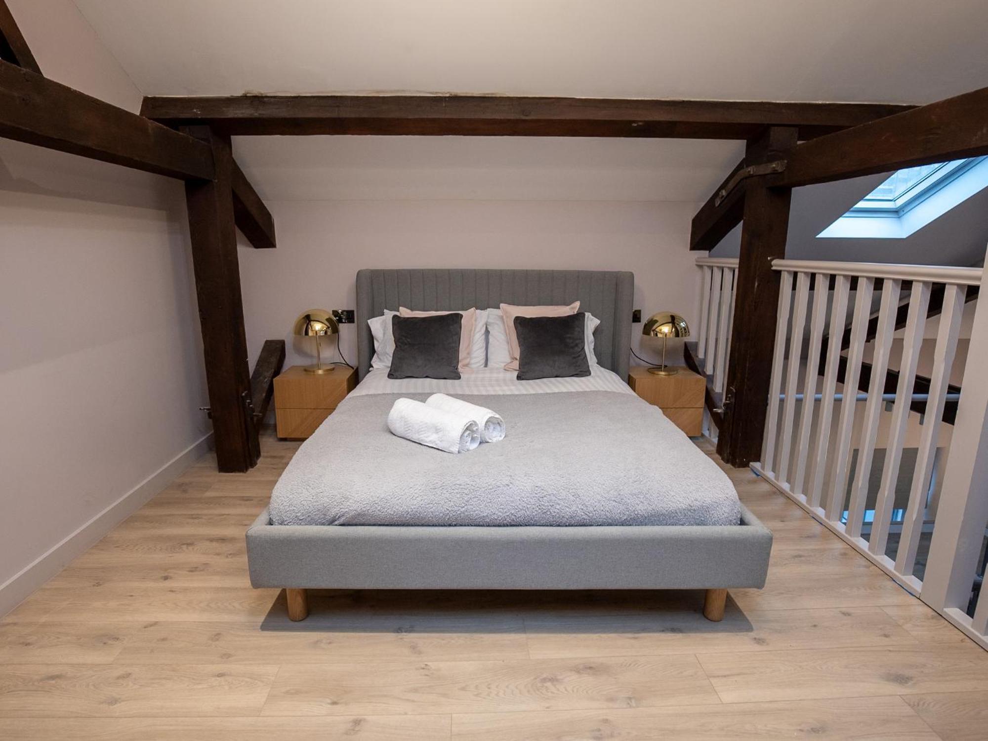 M1 City Centre 3 Bed 3 Bath Luxe Penthouse Manchester Buitenkant foto