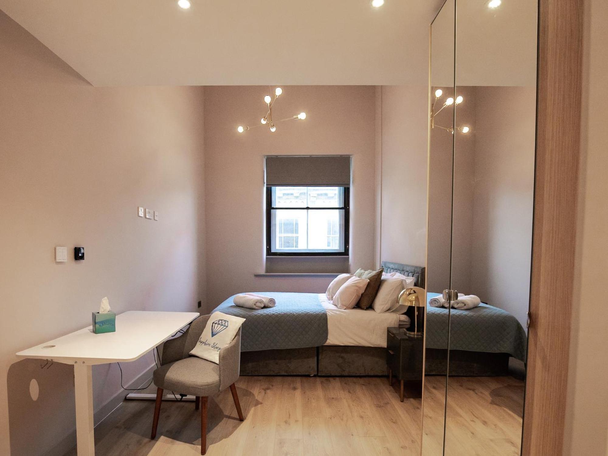 M1 City Centre 3 Bed 3 Bath Luxe Penthouse Manchester Buitenkant foto