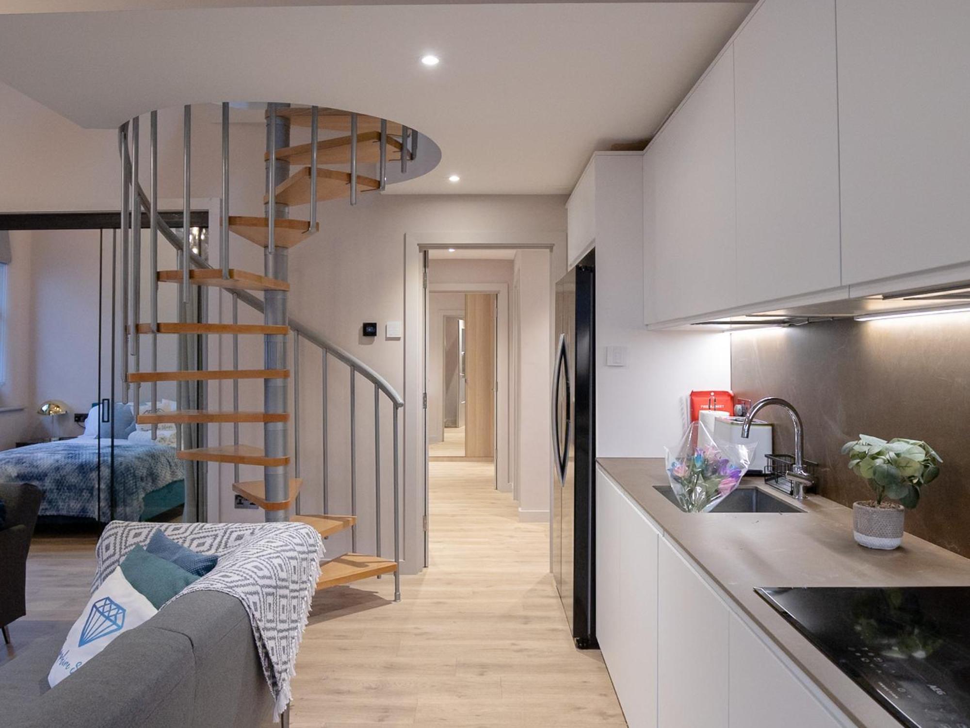 M1 City Centre 3 Bed 3 Bath Luxe Penthouse Manchester Buitenkant foto